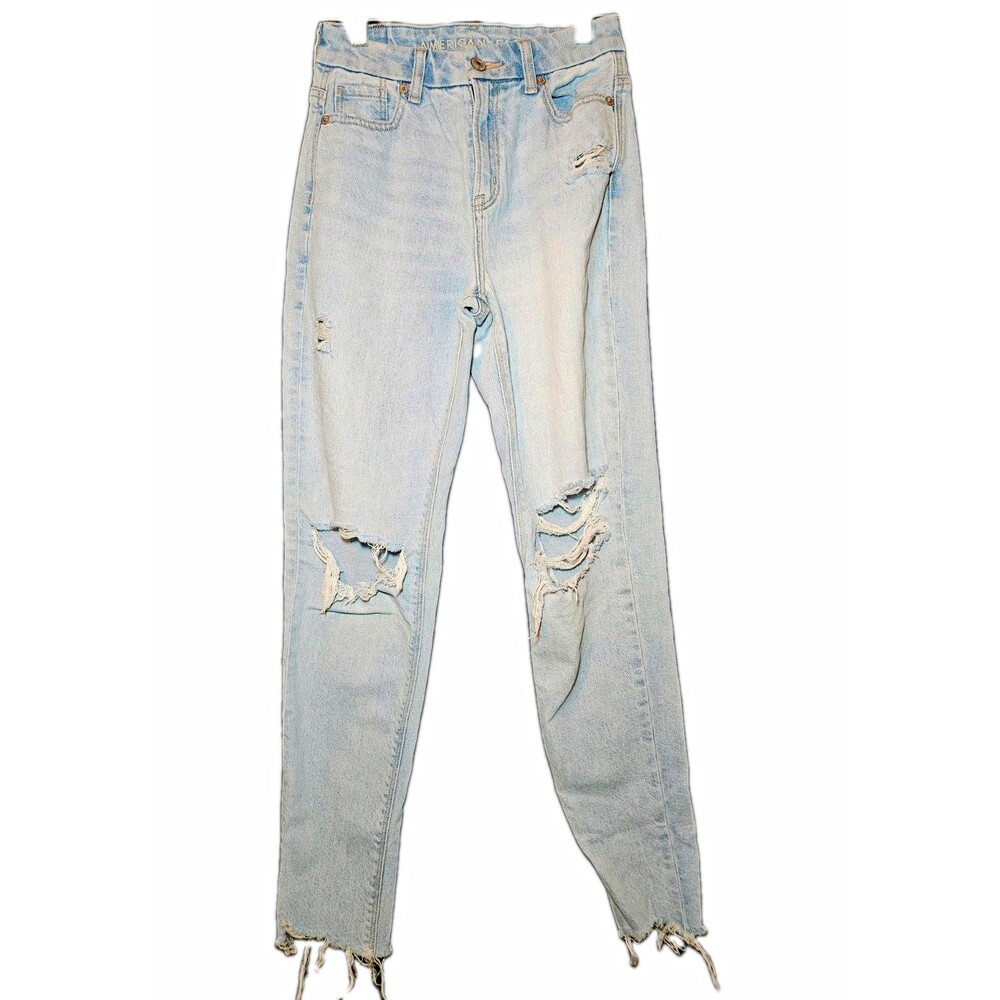 American Eagle Strigid High Rise Mom Light Wash Distressed Blue Jeans Size 000